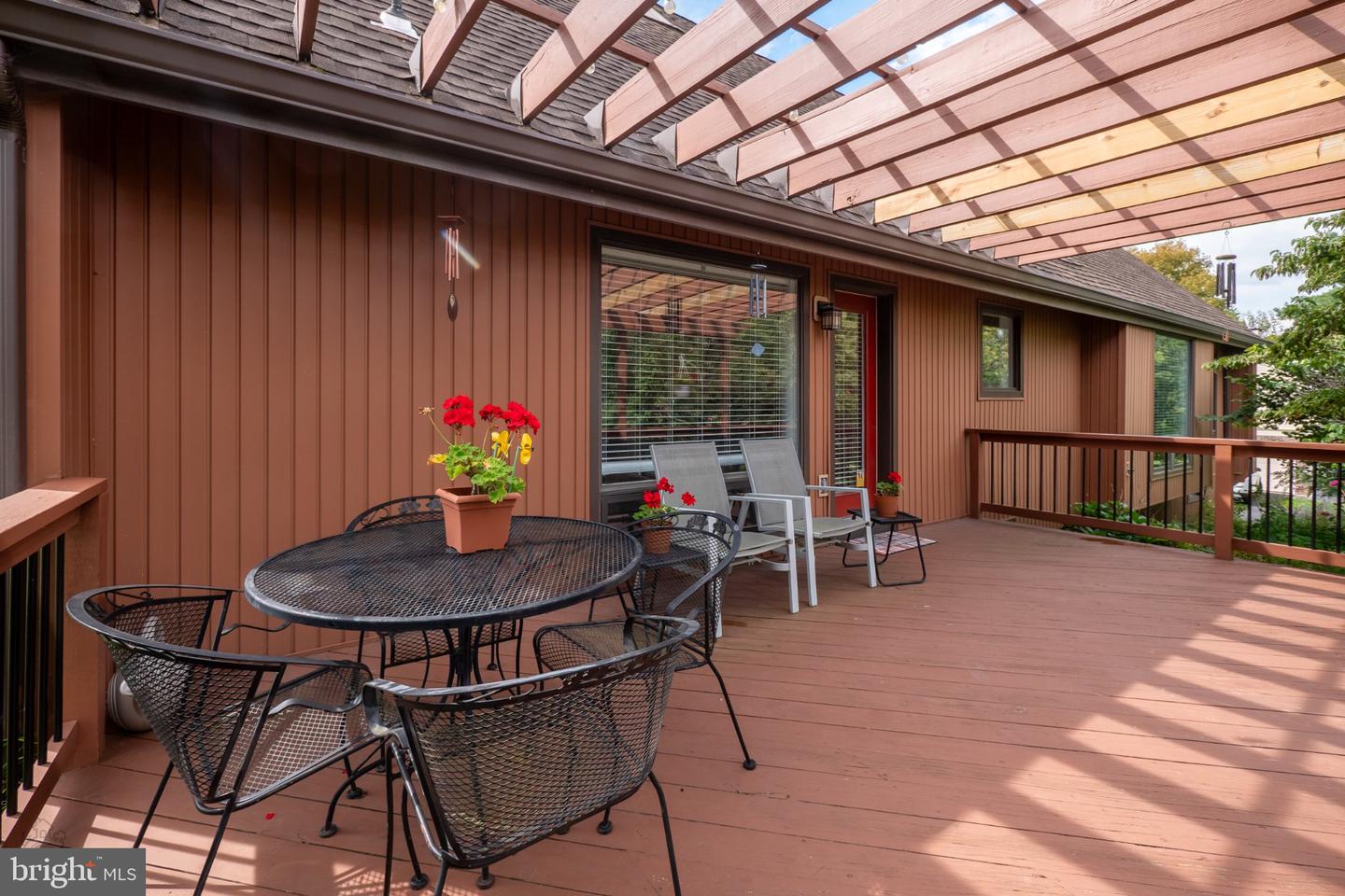 7942 Woodsbluff Run Property Photo 34