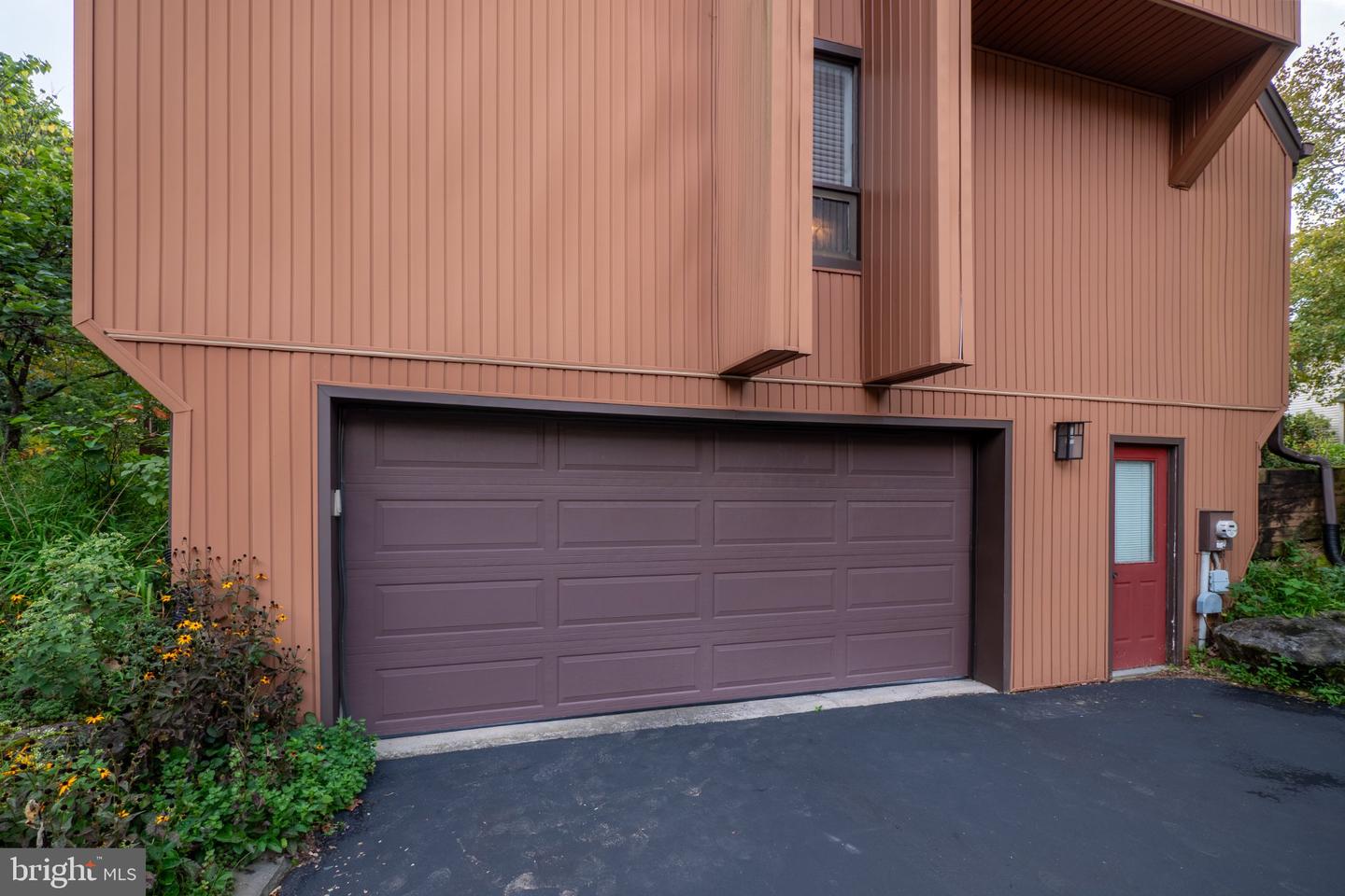 7942 Woodsbluff Run Property Photo 36
