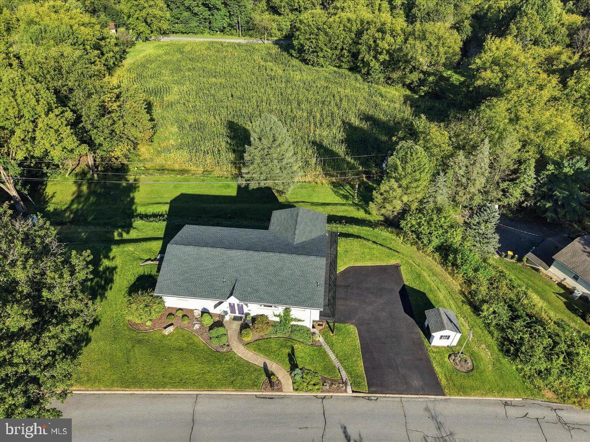 7121 Kingstead Dr Property Photo 7