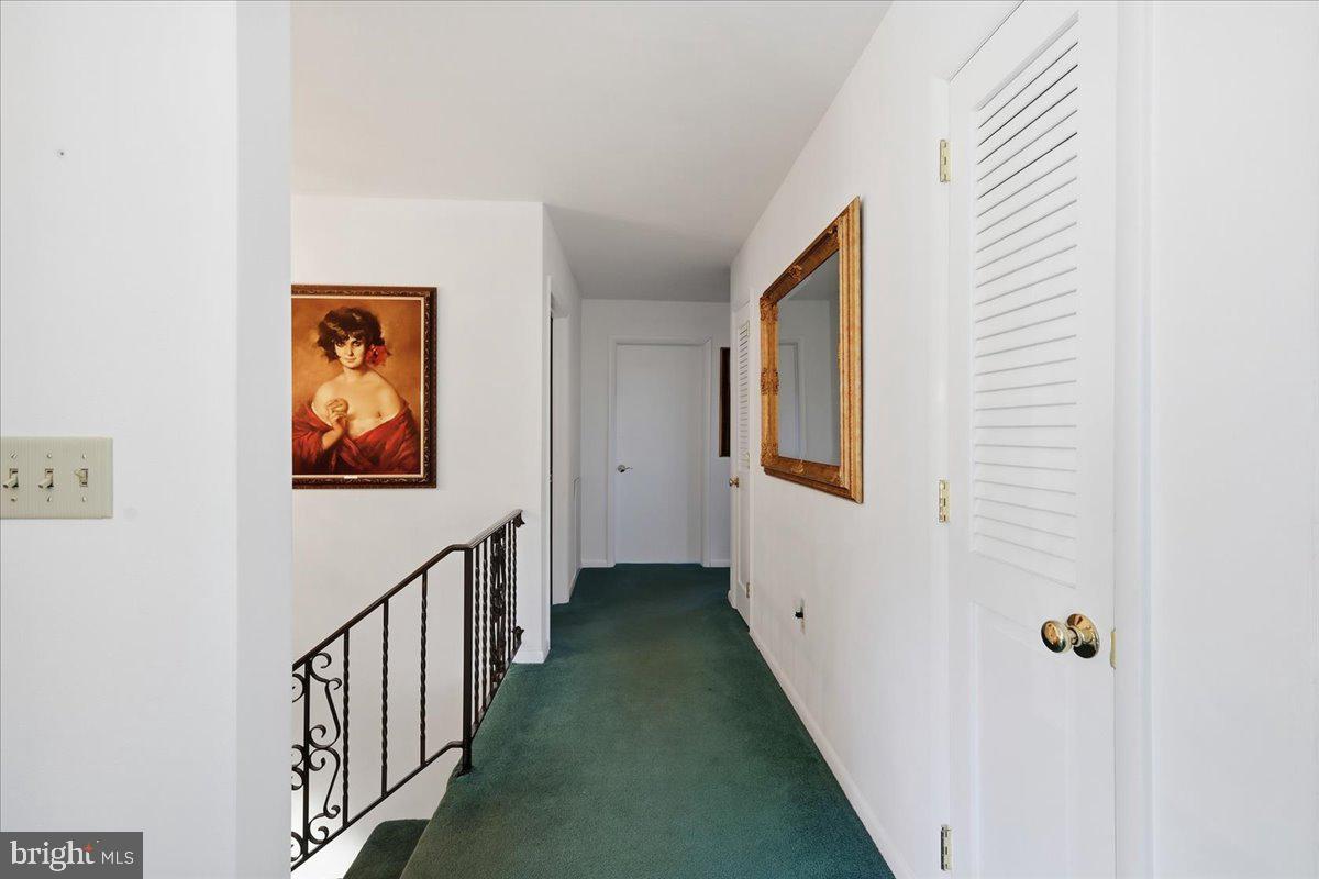 7121 Kingstead Dr Property Photo 24
