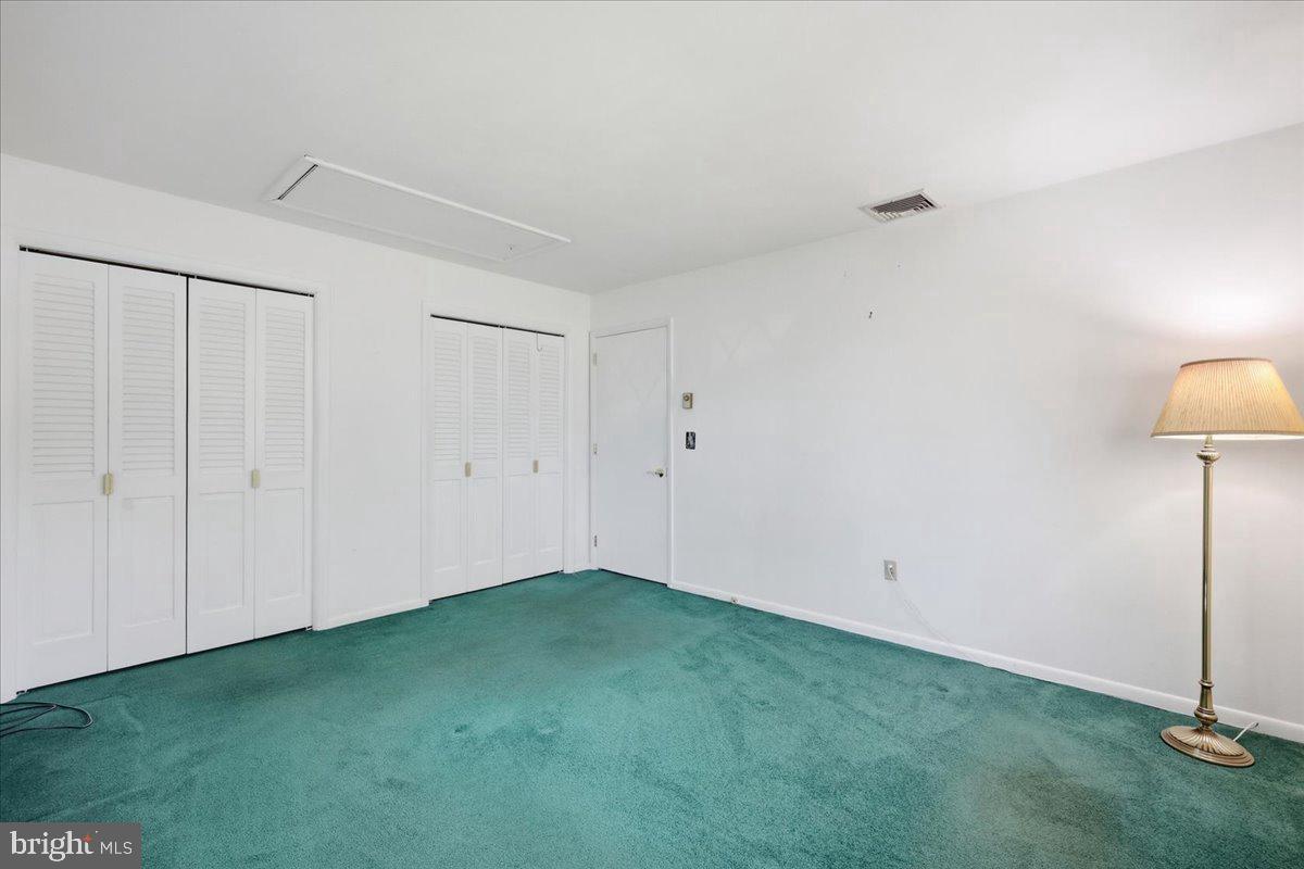 7121 Kingstead Dr Property Photo 27