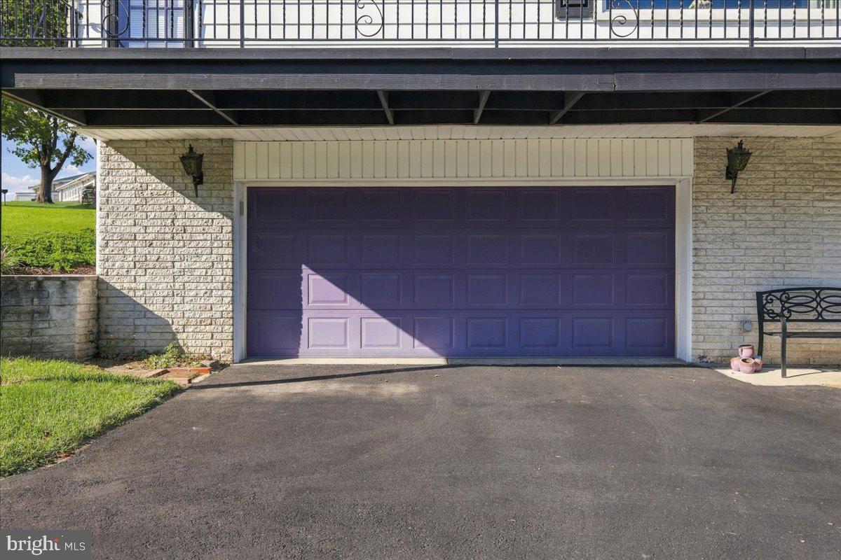 7121 Kingstead Dr Property Photo 49
