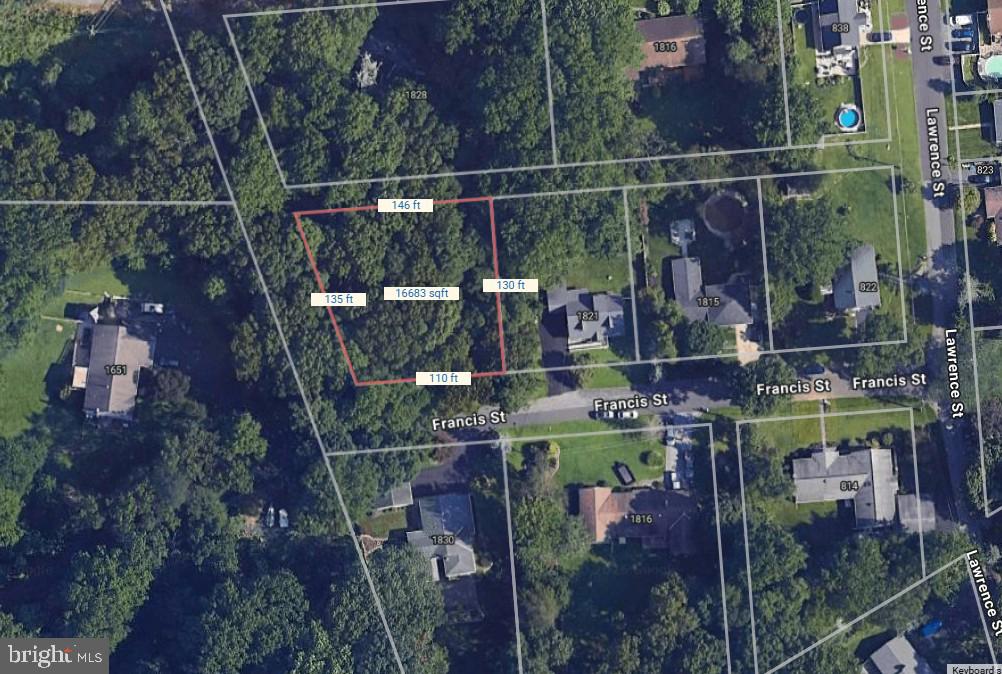 1827 Francis St Property Photo 2