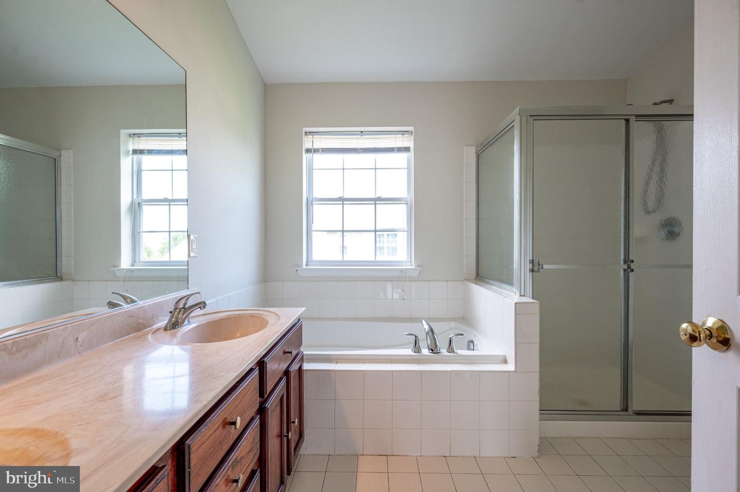 1035 Jervin Dr Property Photo 31