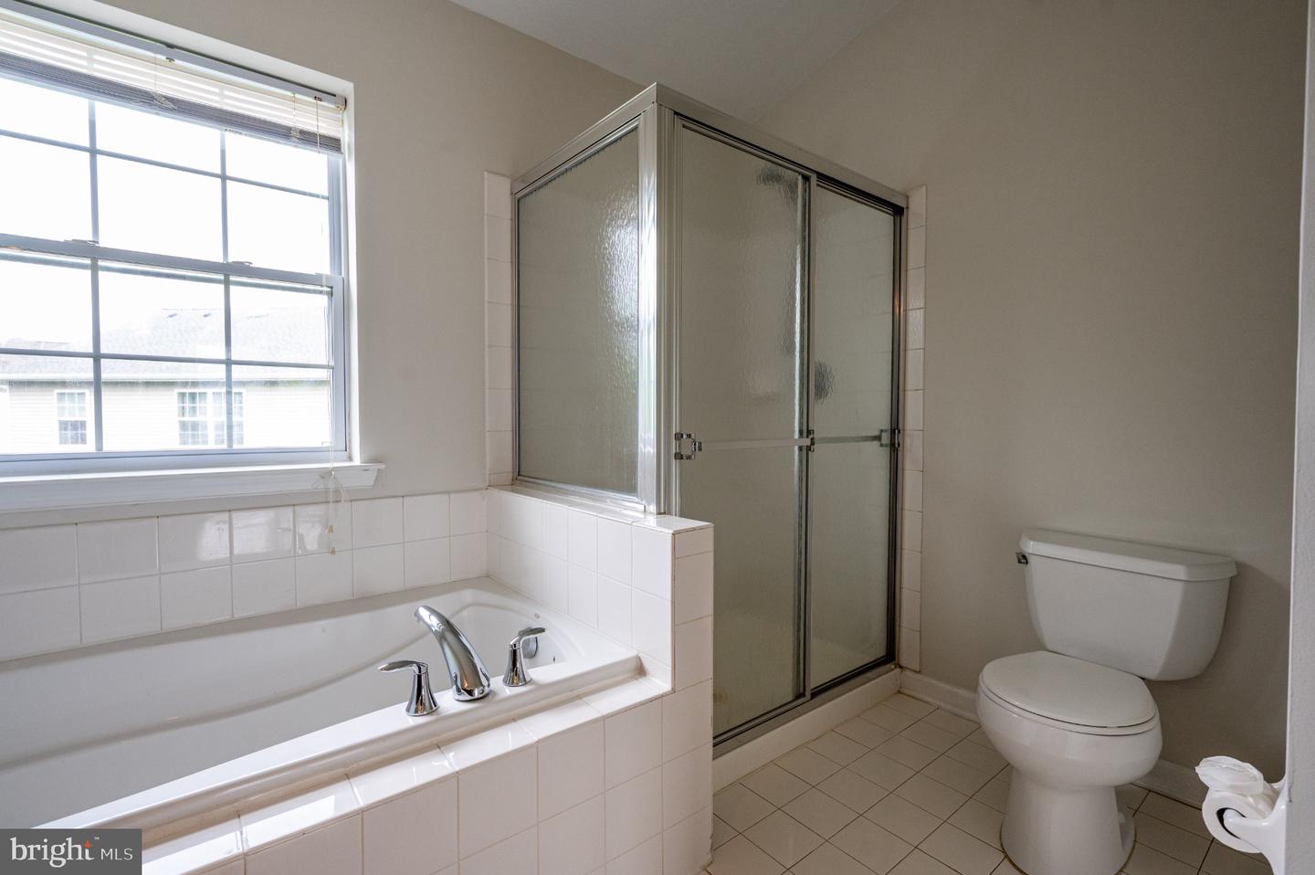 1035 Jervin Dr Property Photo 34