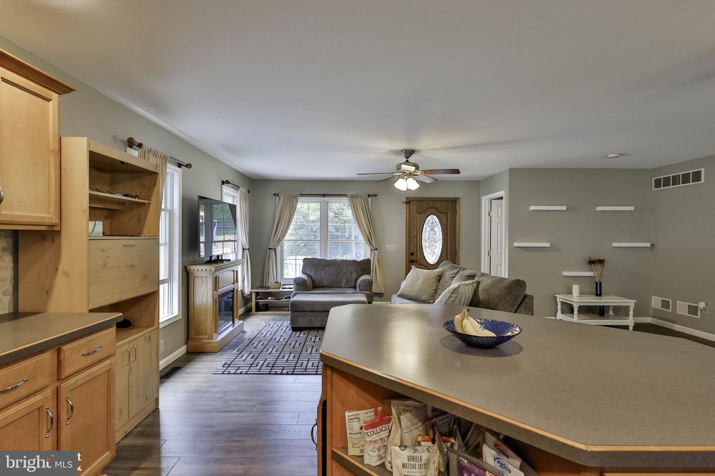 4325 Levans Rd Property Photo 10