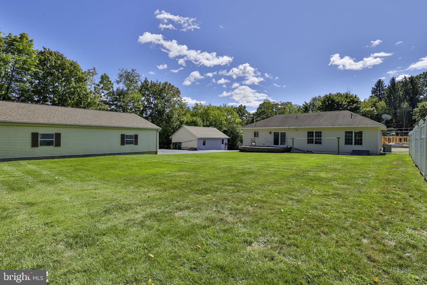 4325 Levans Rd Property Photo 40