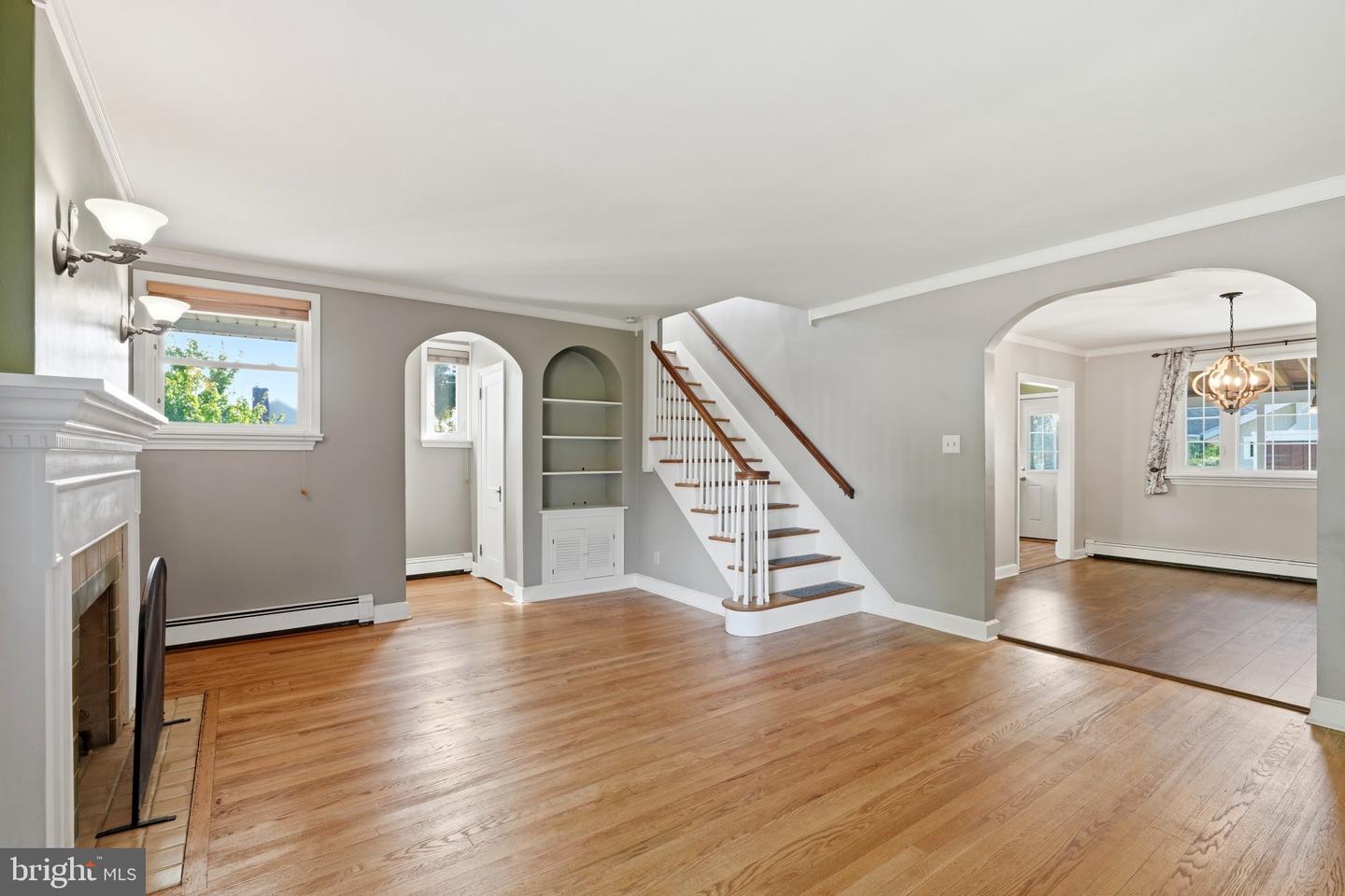 2202 W Union St Property Photo 8