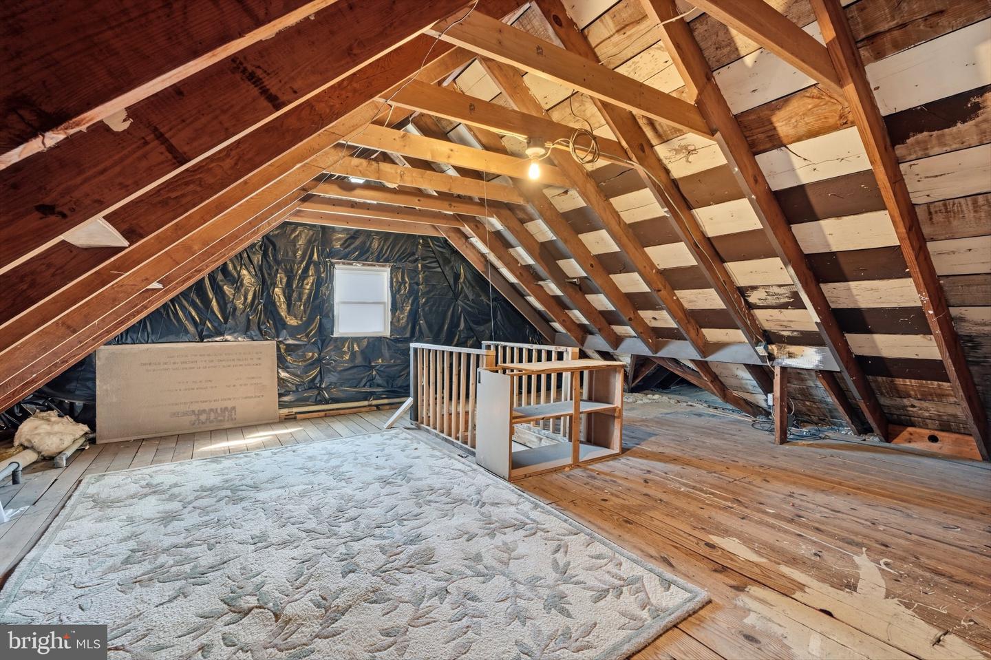 2202 W Union St Property Photo 36