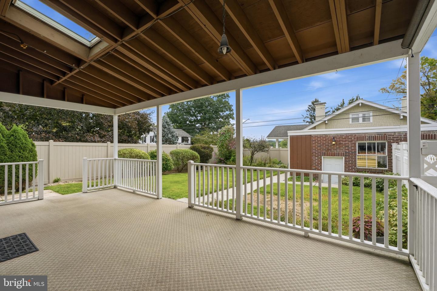 2202 W Union St Property Photo 55