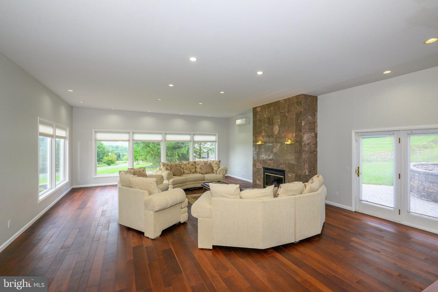 2224 Meadow Brook Dr Property Photo 24