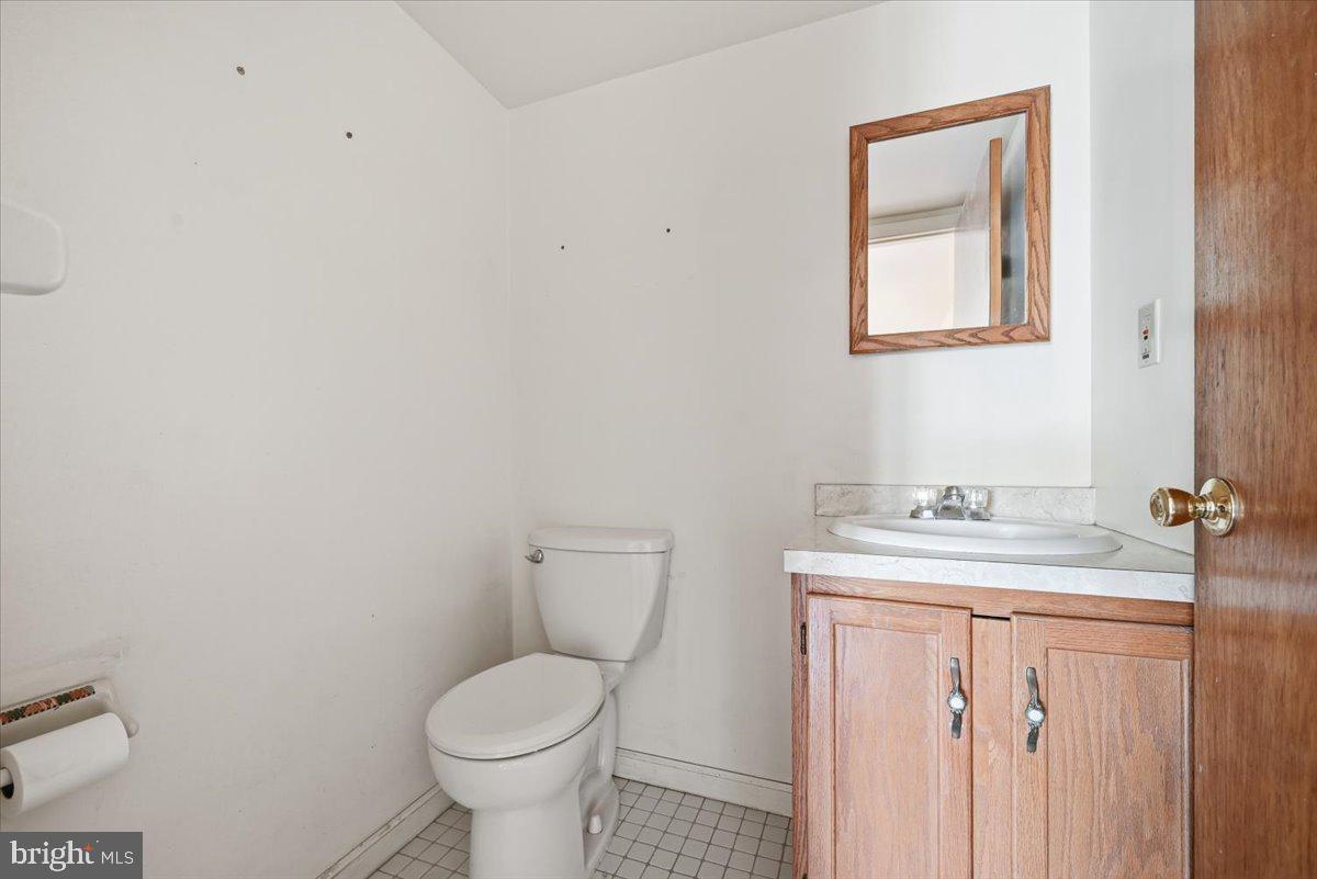 1902 W Walnut St W Property Photo 11