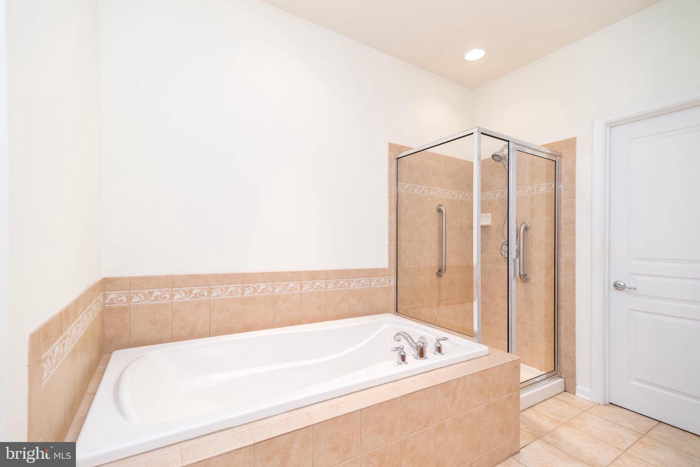 1824 Emerald Dr Property Photo 30