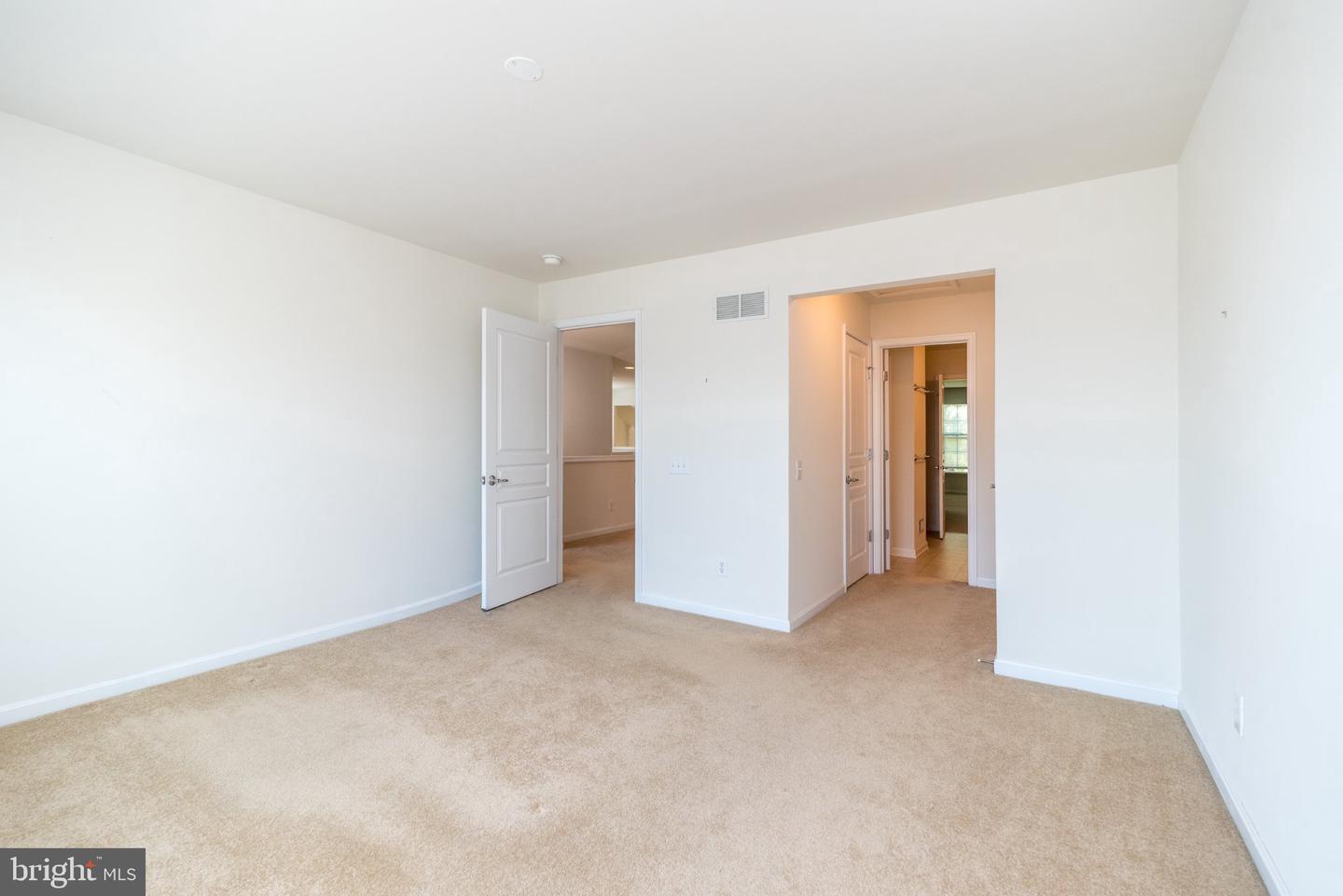 1824 Emerald Dr Property Photo 42