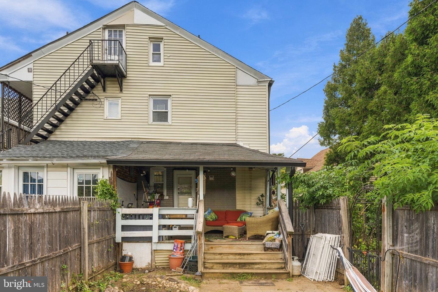 416 Ridge St Property Photo 28