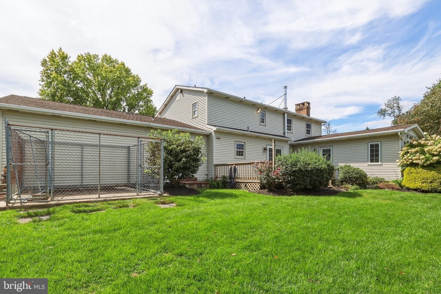 1285 Clearview Cir Property Photo 42