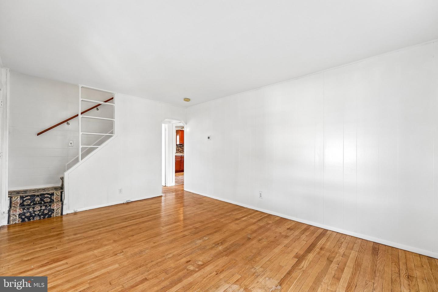 1325 Byfield St Property Photo 5