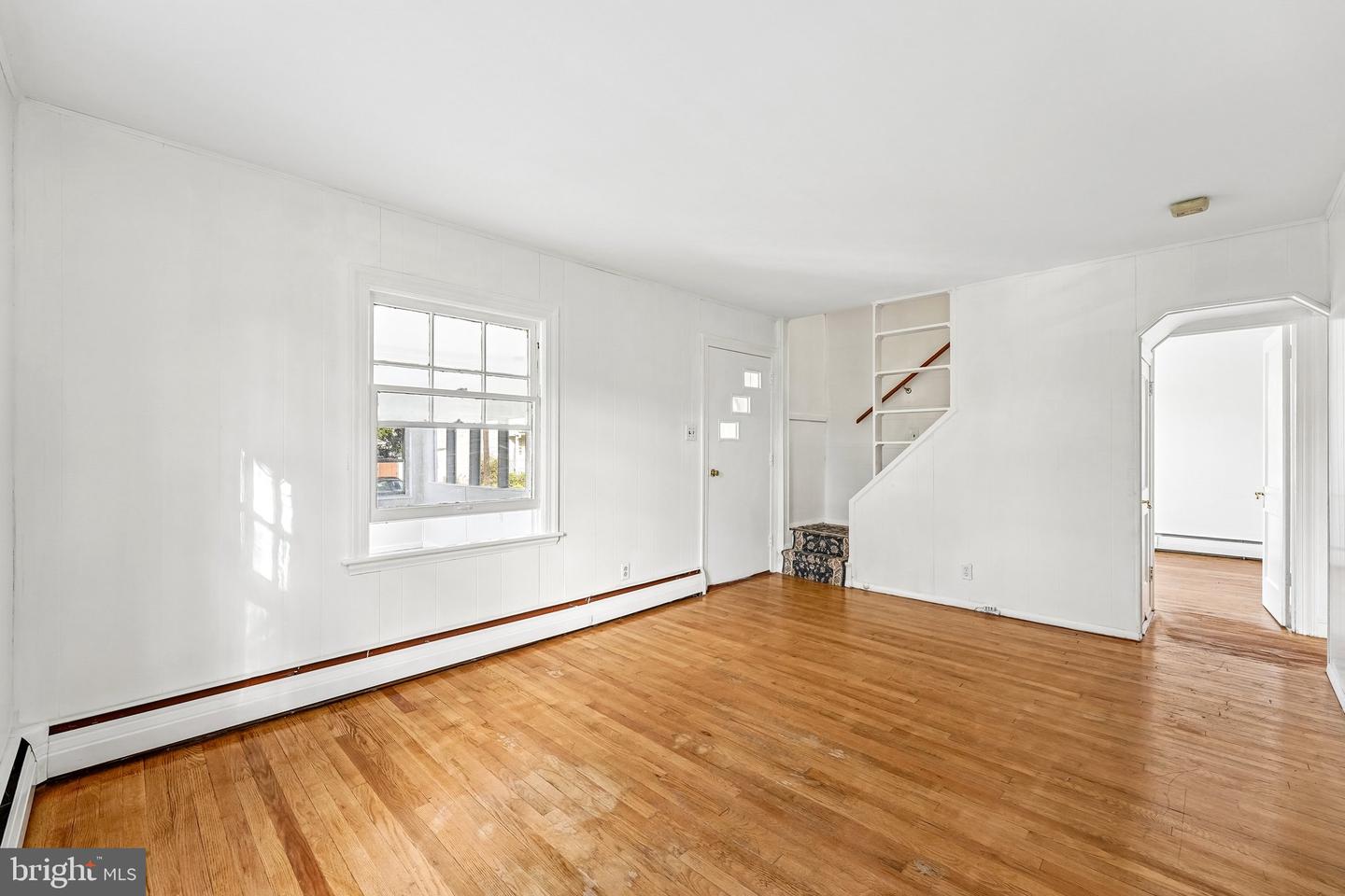 1325 Byfield St Property Photo 6