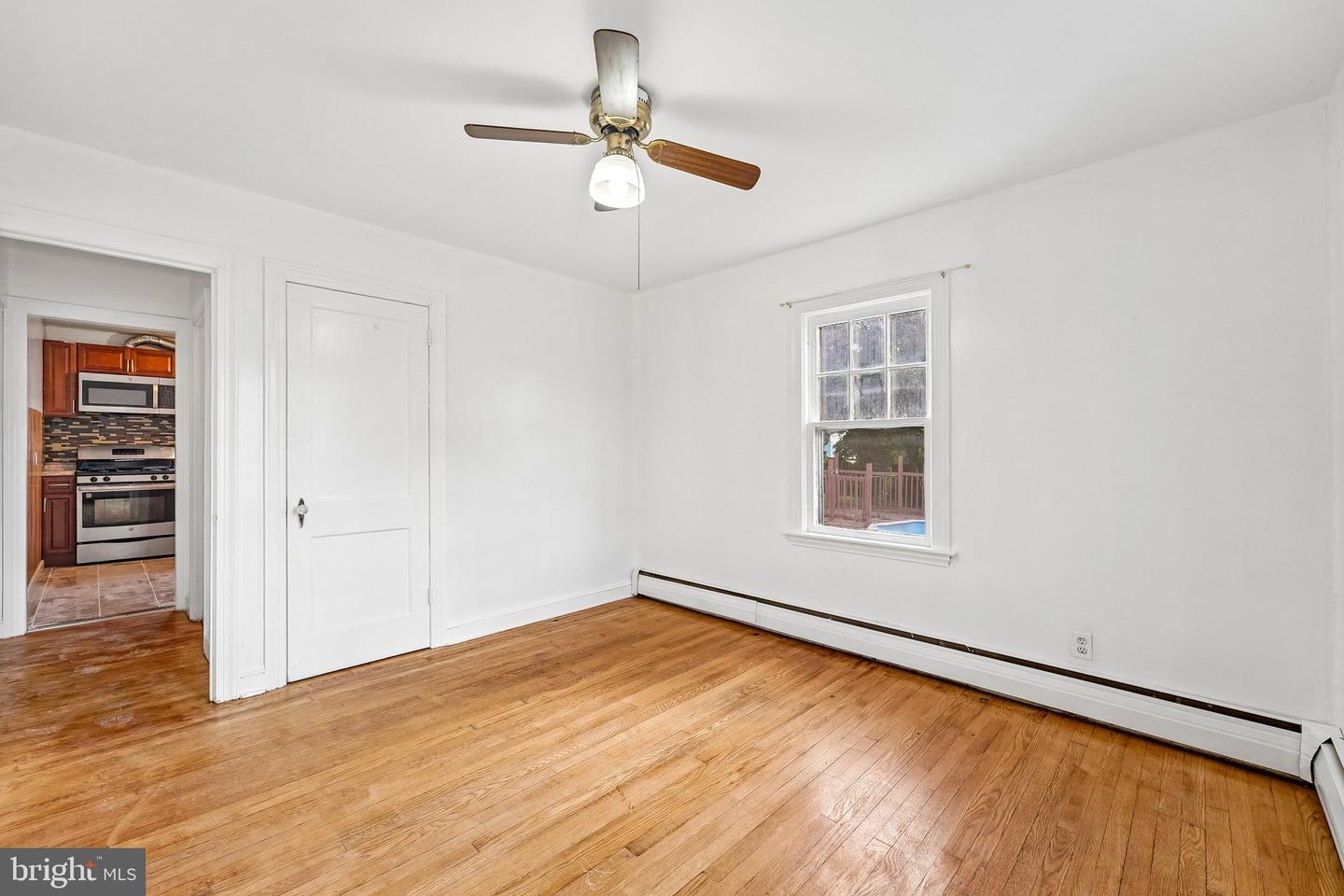 1325 Byfield St Property Photo 14
