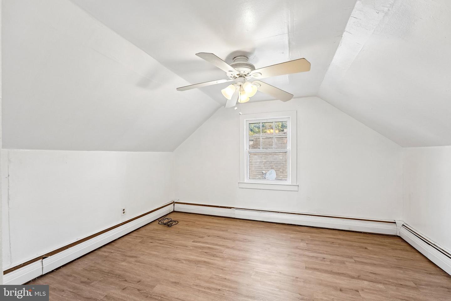 1325 Byfield St Property Photo 20