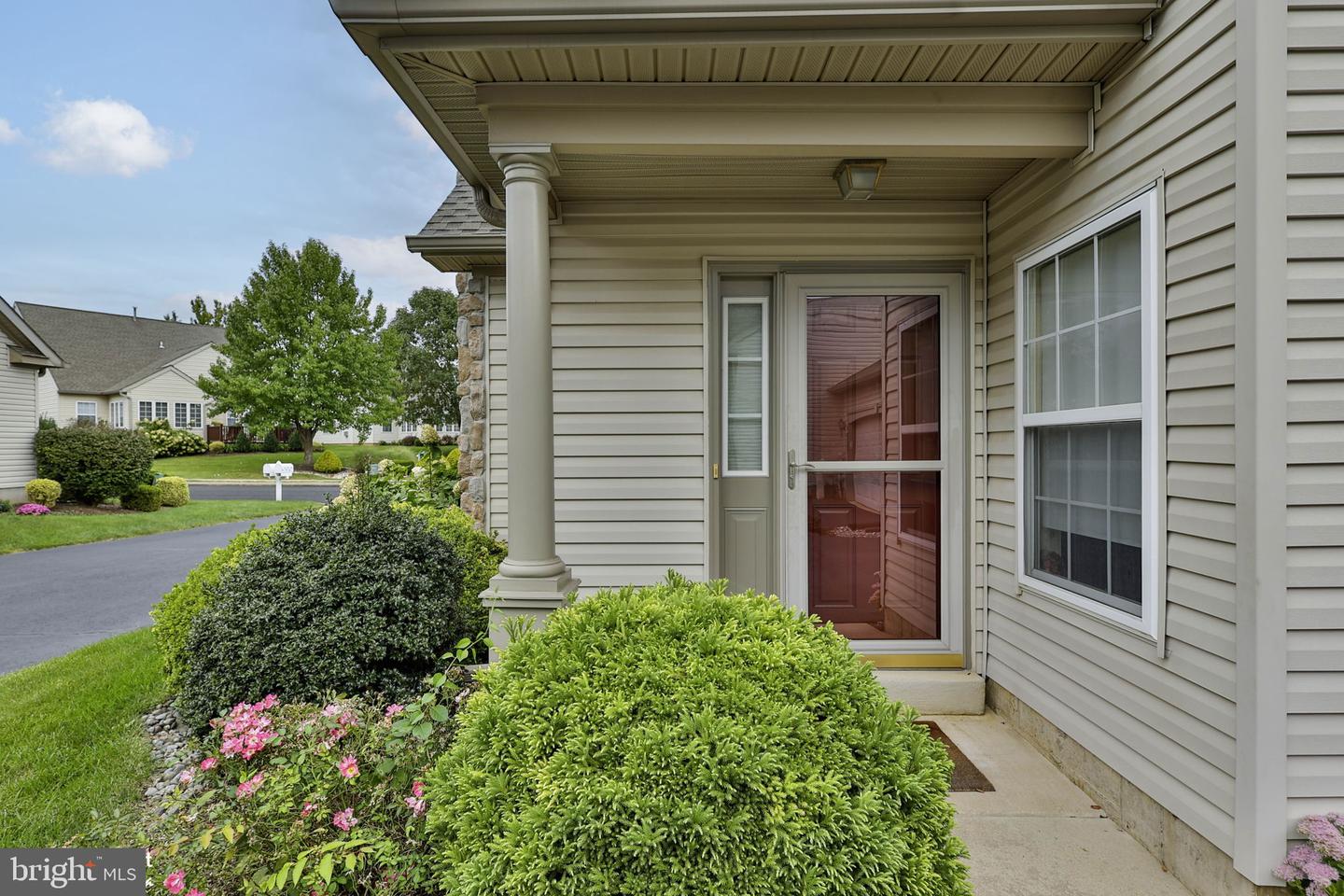 6522 Letterkenny Ln Property Photo 9