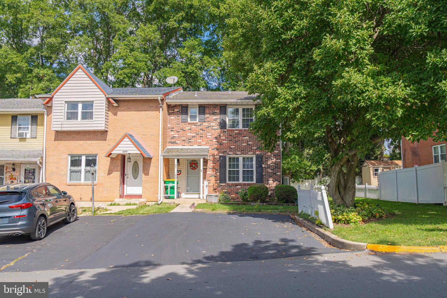 PALH2016998 Property Photo 2