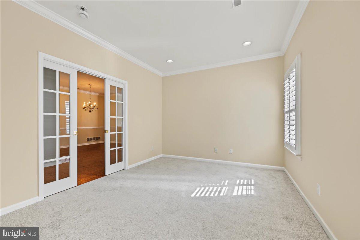 5086 Valley Stream Ln Property Photo 5