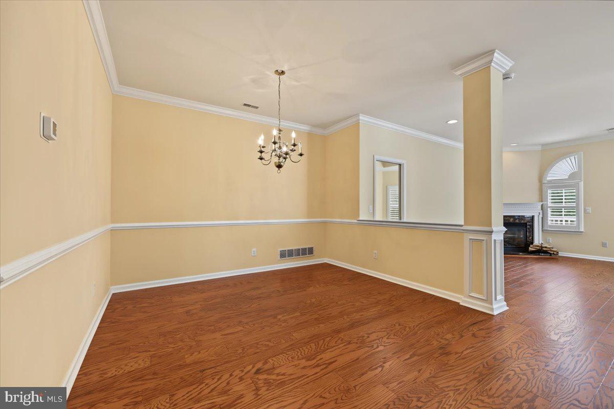 5086 Valley Stream Ln Property Photo 7