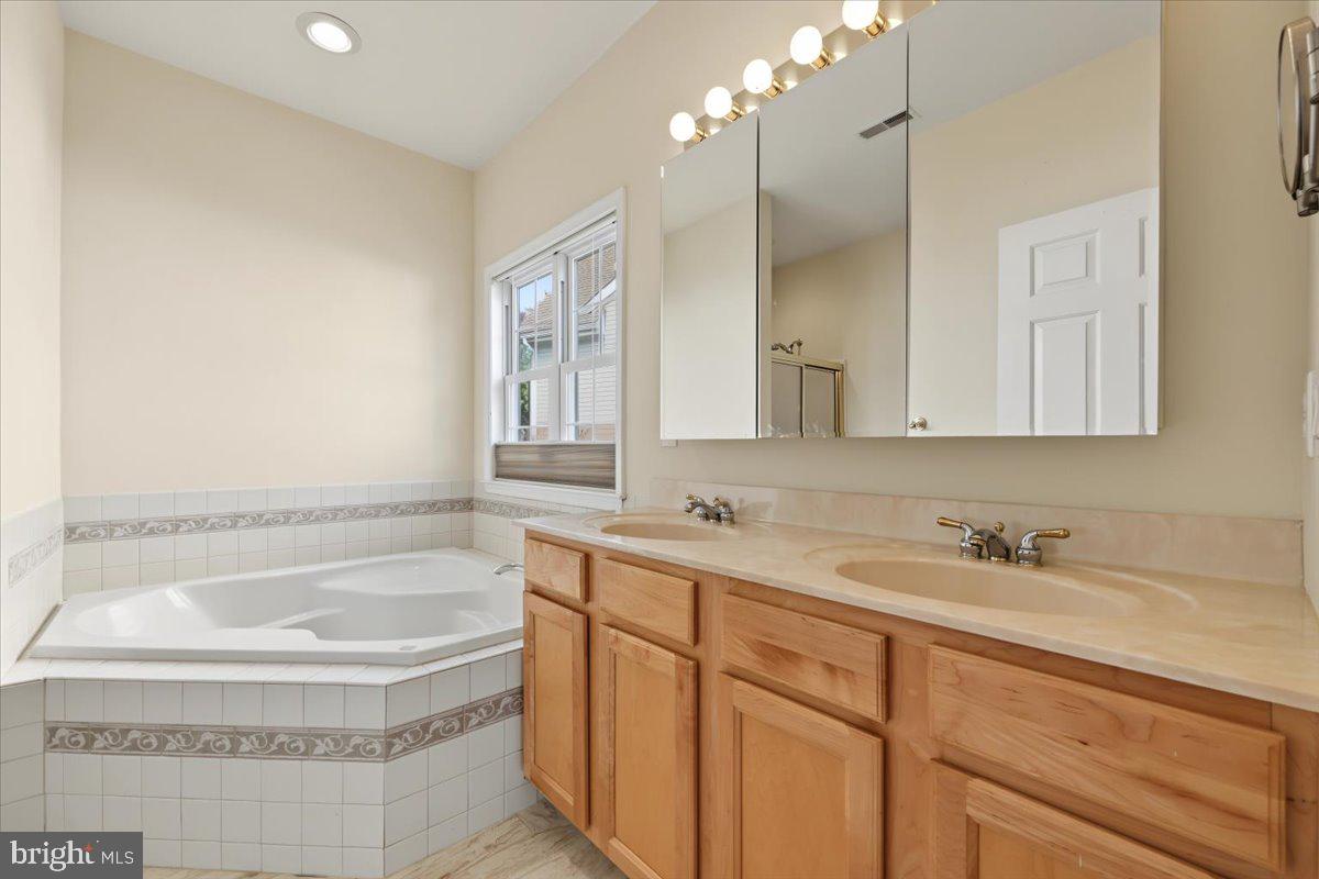 5086 Valley Stream Ln Property Photo 15