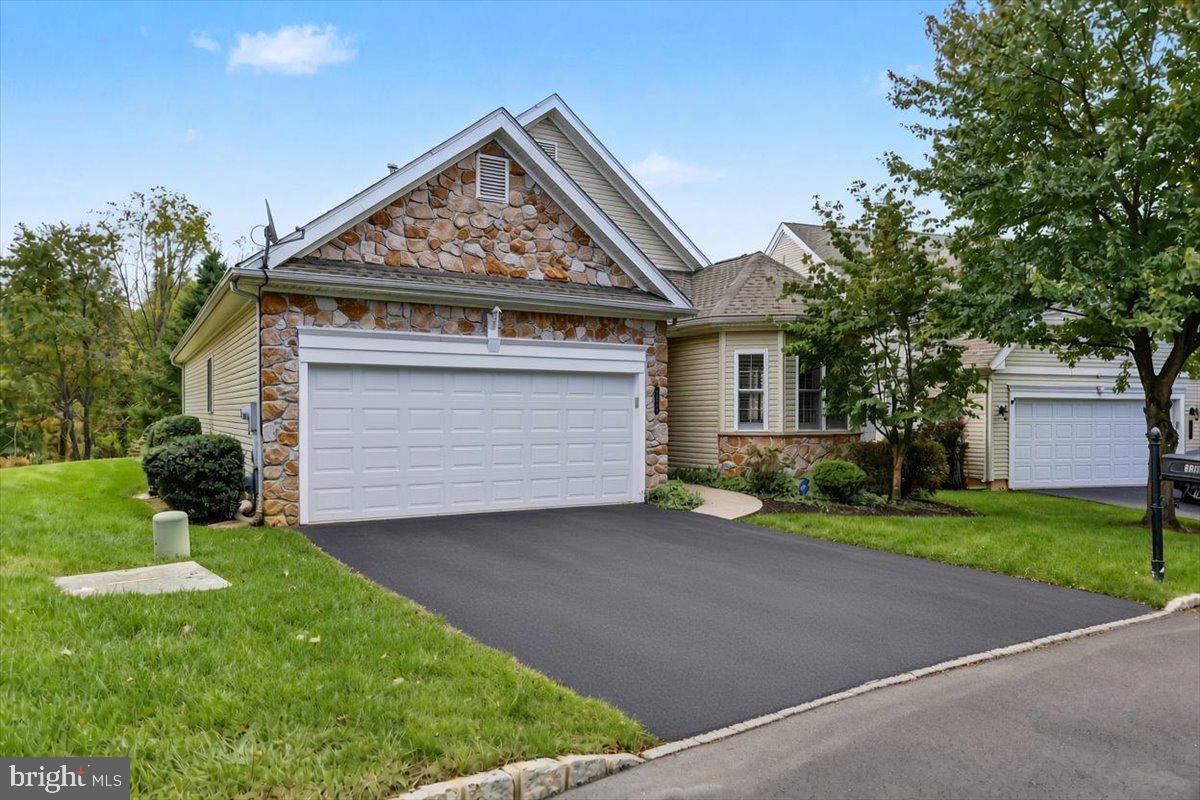 5086 Valley Stream Ln Property Photo 26