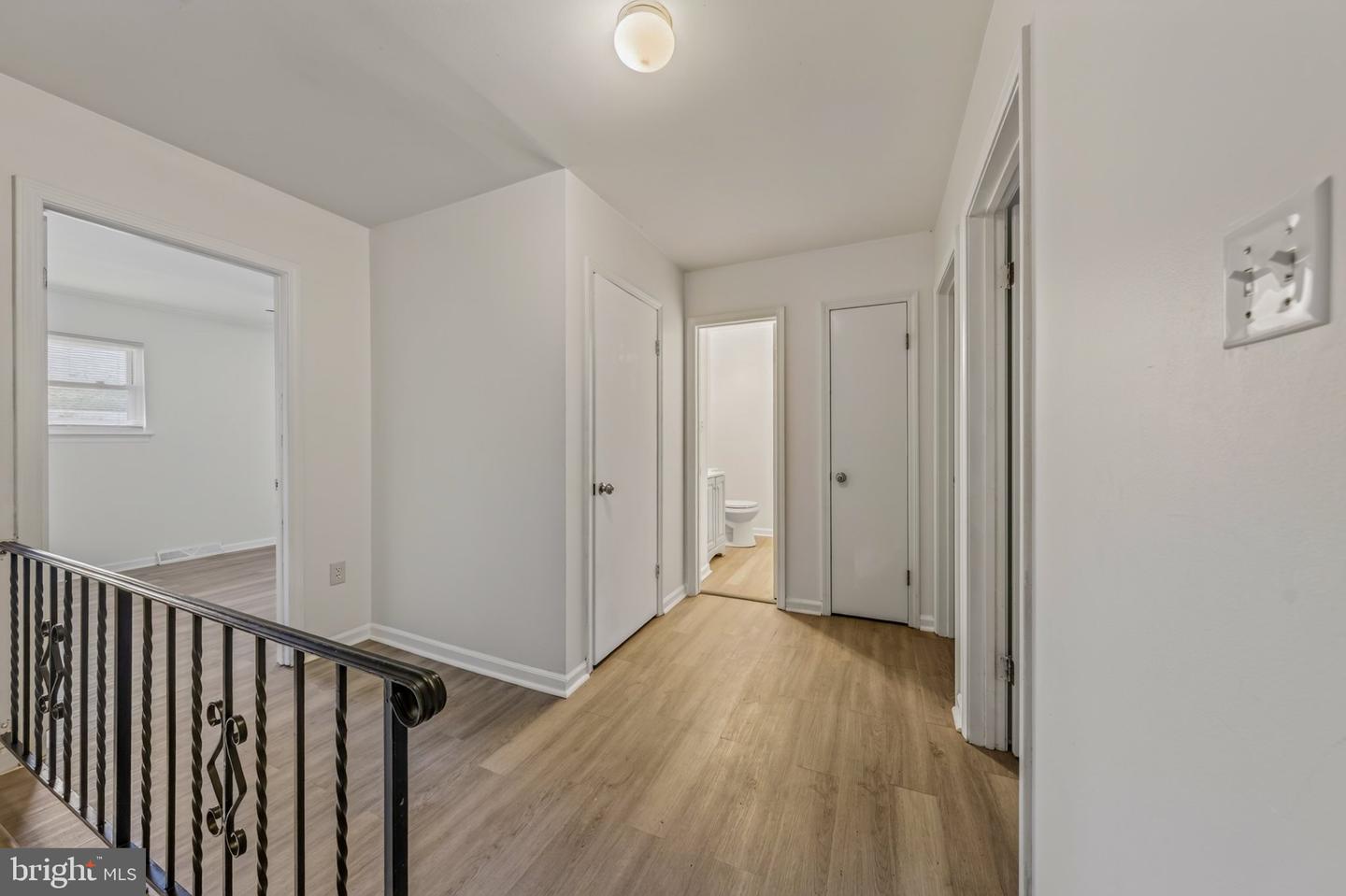 65 W Chestnut St Property Photo 15