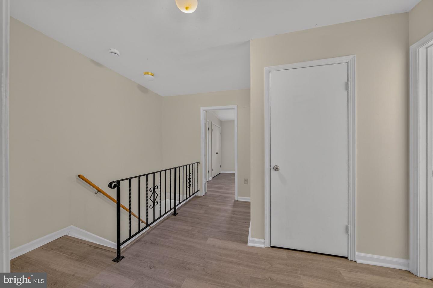 65 W Chestnut St Property Photo 16