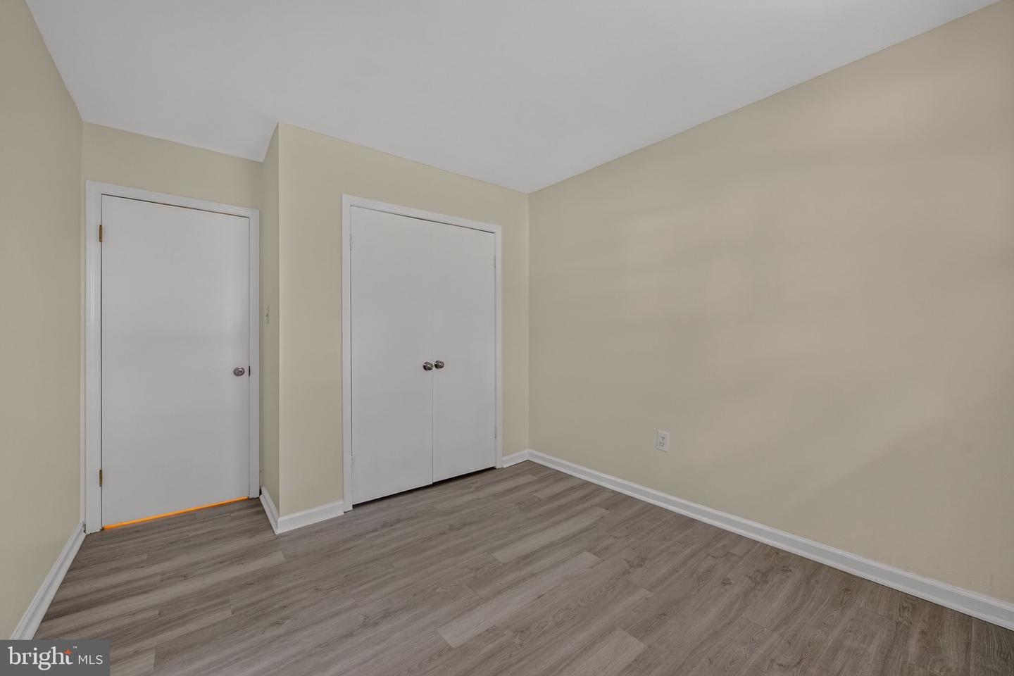 65 W Chestnut St Property Photo 24