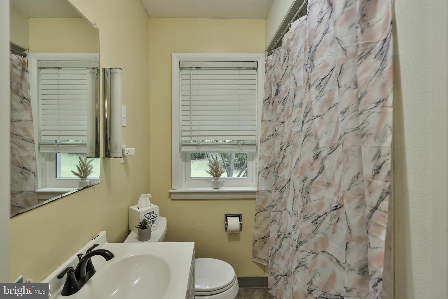 319 S Ott St Property Photo 34