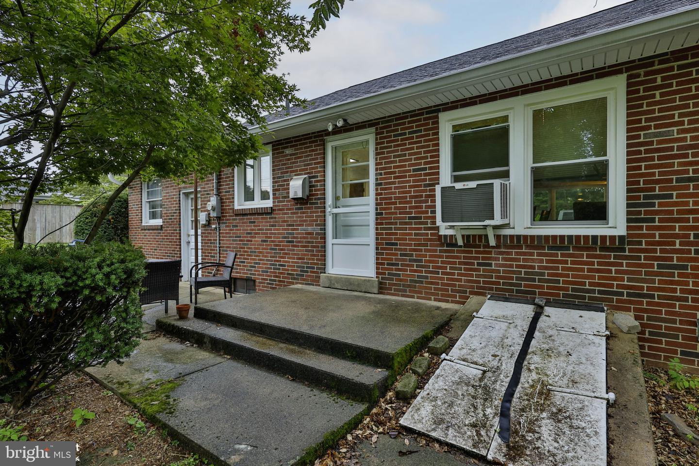 319 S Ott St Property Photo 40