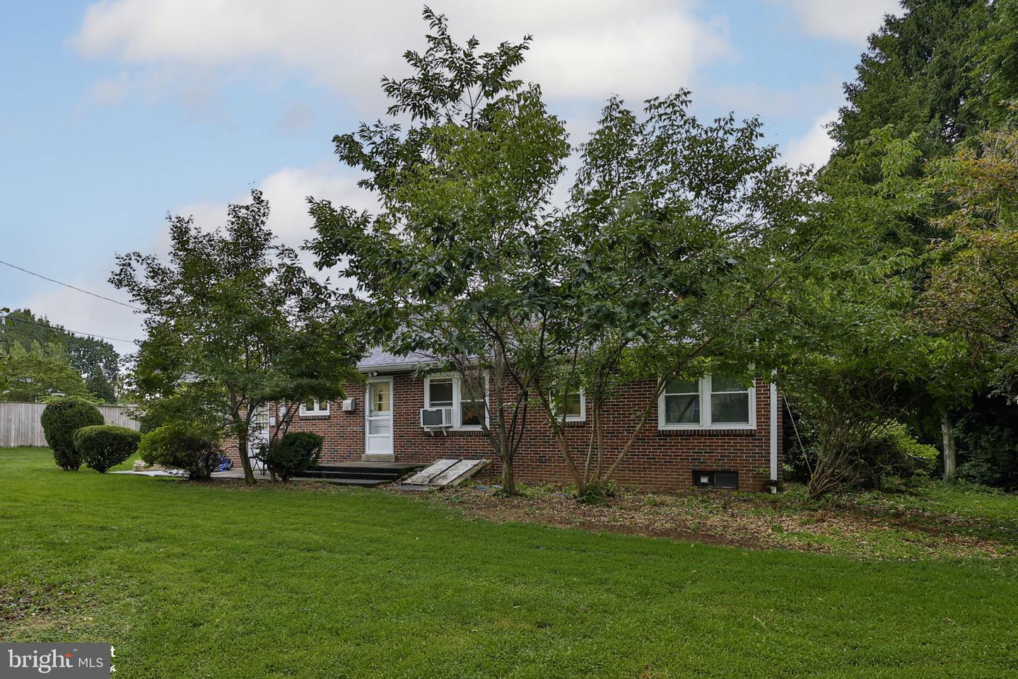 319 S Ott St Property Photo 50
