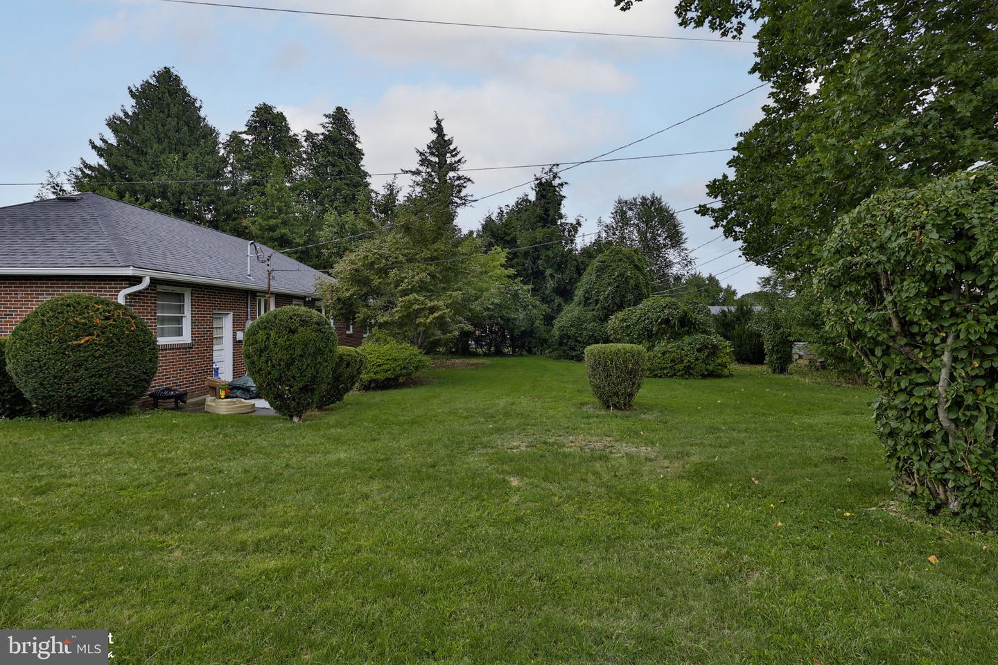 319 S Ott St Property Photo 52