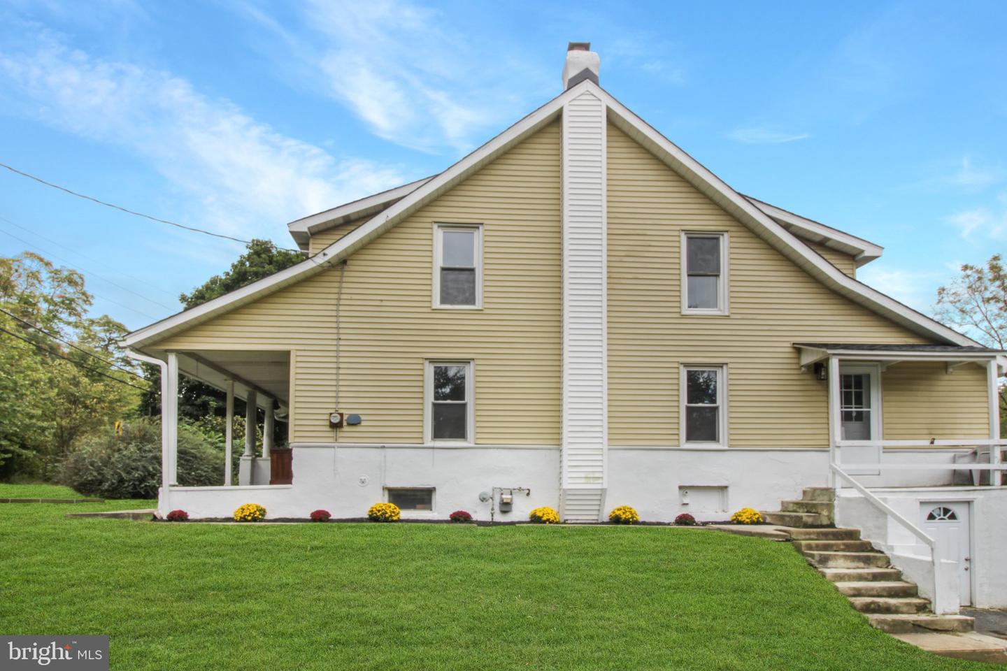 1403 Pennsylvania Ave Property Photo 2