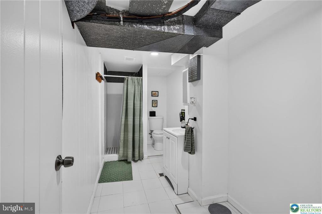 1920 E Fairmont St Property Photo 27