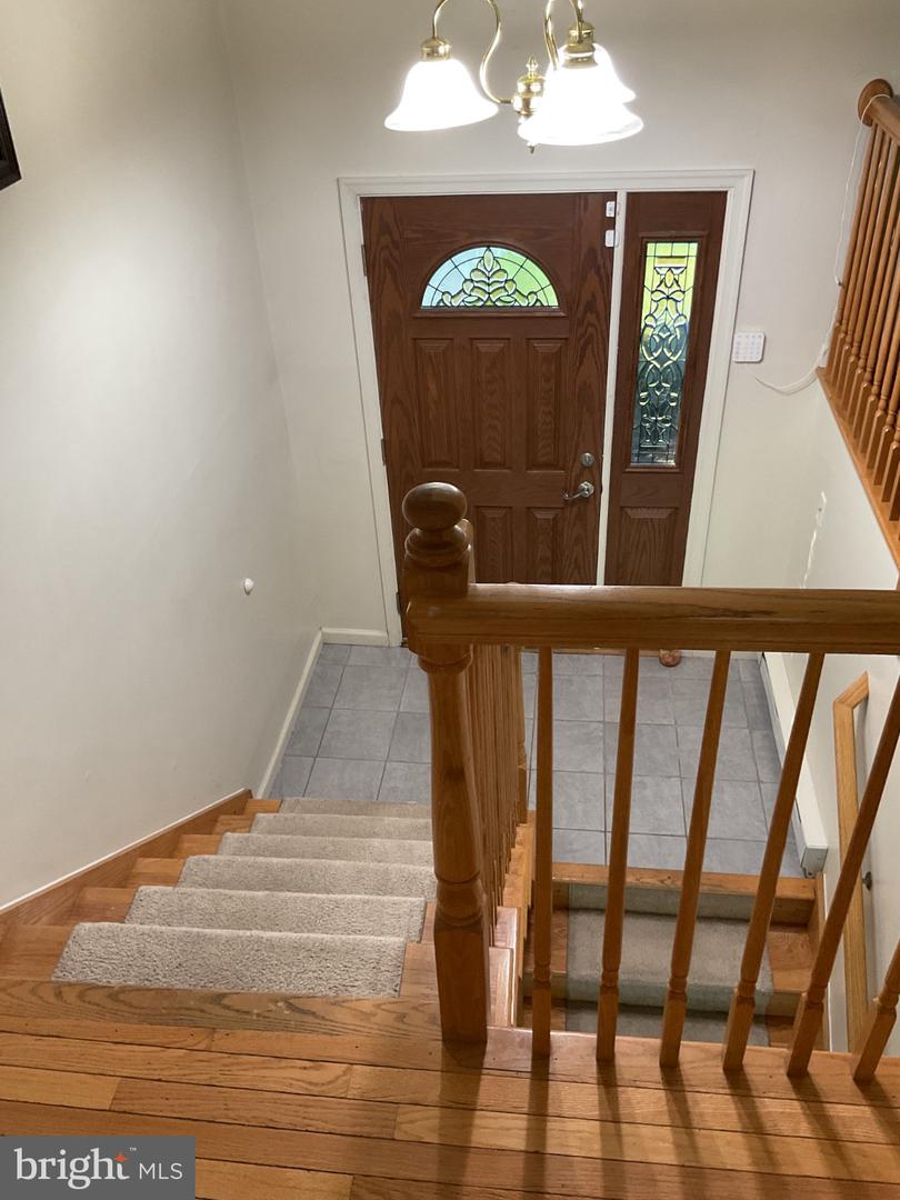 219 Murray Dr Property Photo 4