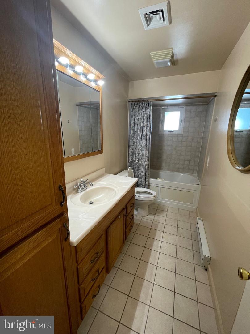 219 Murray Dr Property Photo 17