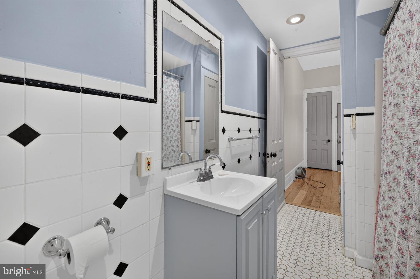 317 N 10th St Property Photo 9