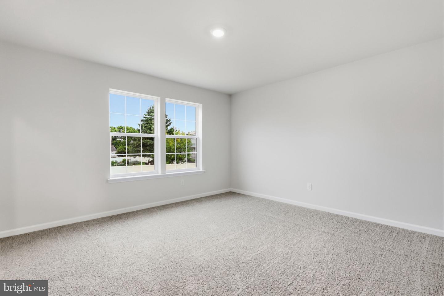 1074 Meadowlark Dr Property Photo 18