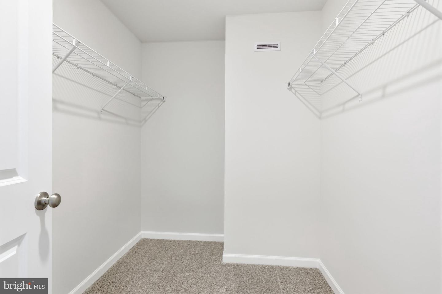 1074 Meadowlark Dr Property Photo 20