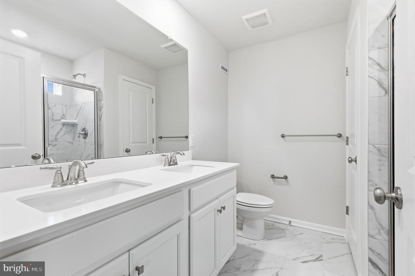 1074 Meadowlark Dr Property Photo 21