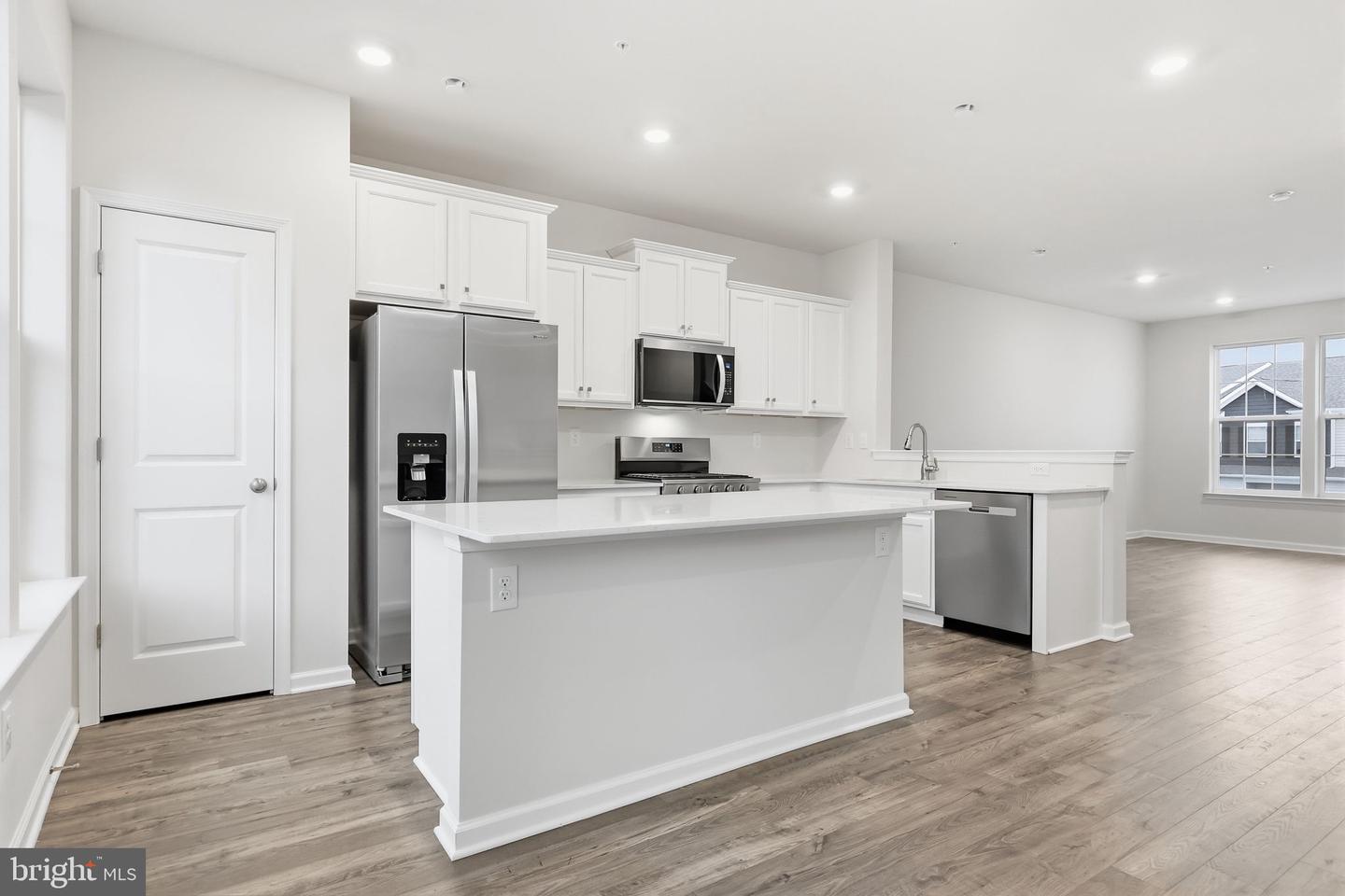 1078 Meadowlark Dr Property Photo 8