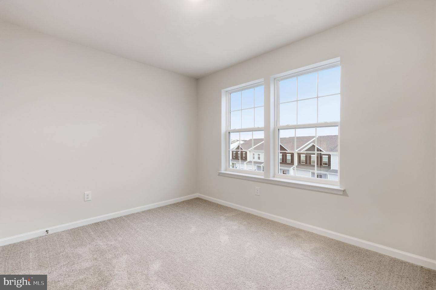 1078 Meadowlark Dr Property Photo 22