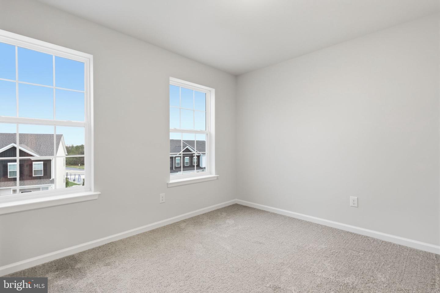1078 Meadowlark Dr Property Photo 23
