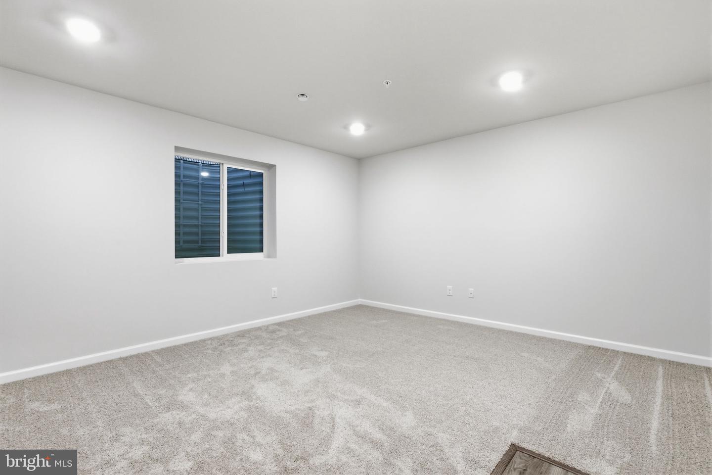 1078 Meadowlark Dr Property Photo 28