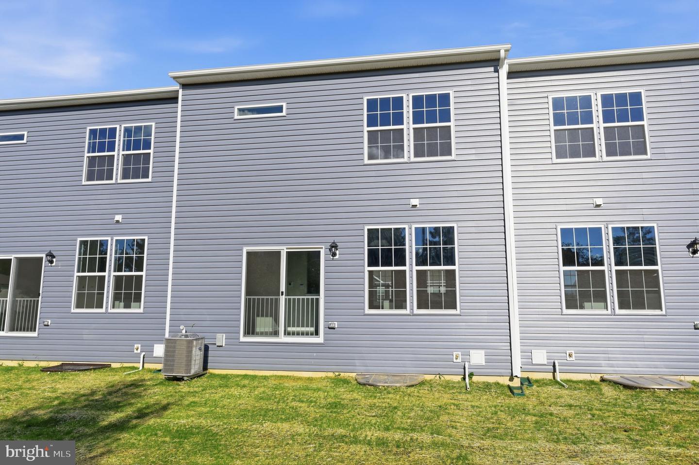 1078 Meadowlark Dr Property Photo 31